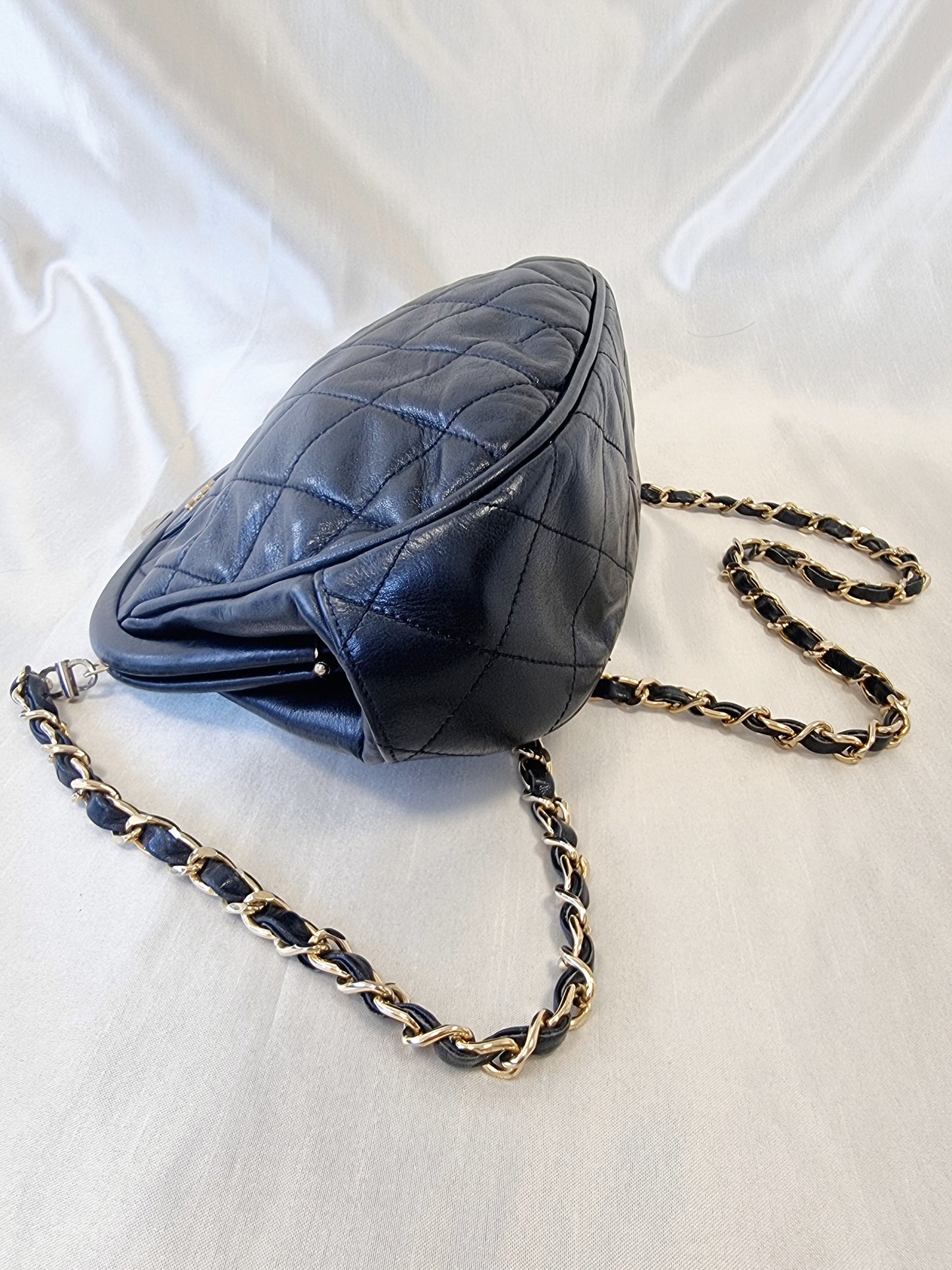 Chanel rare vintage clasp purse
